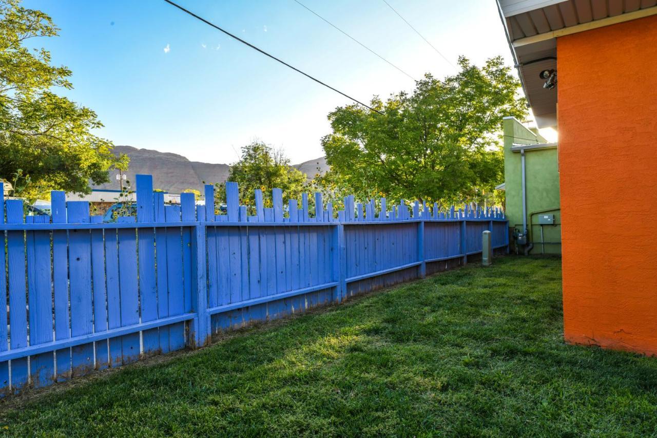 Inn 1 - Downtown 1 Bedroom Unit, Sleeps 6 With Shared Hot Tub Moab Exterior foto
