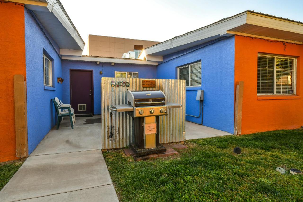 Inn 1 - Downtown 1 Bedroom Unit, Sleeps 6 With Shared Hot Tub Moab Exterior foto